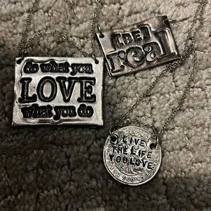 Alisa Michelle Necklace Pendant Lot